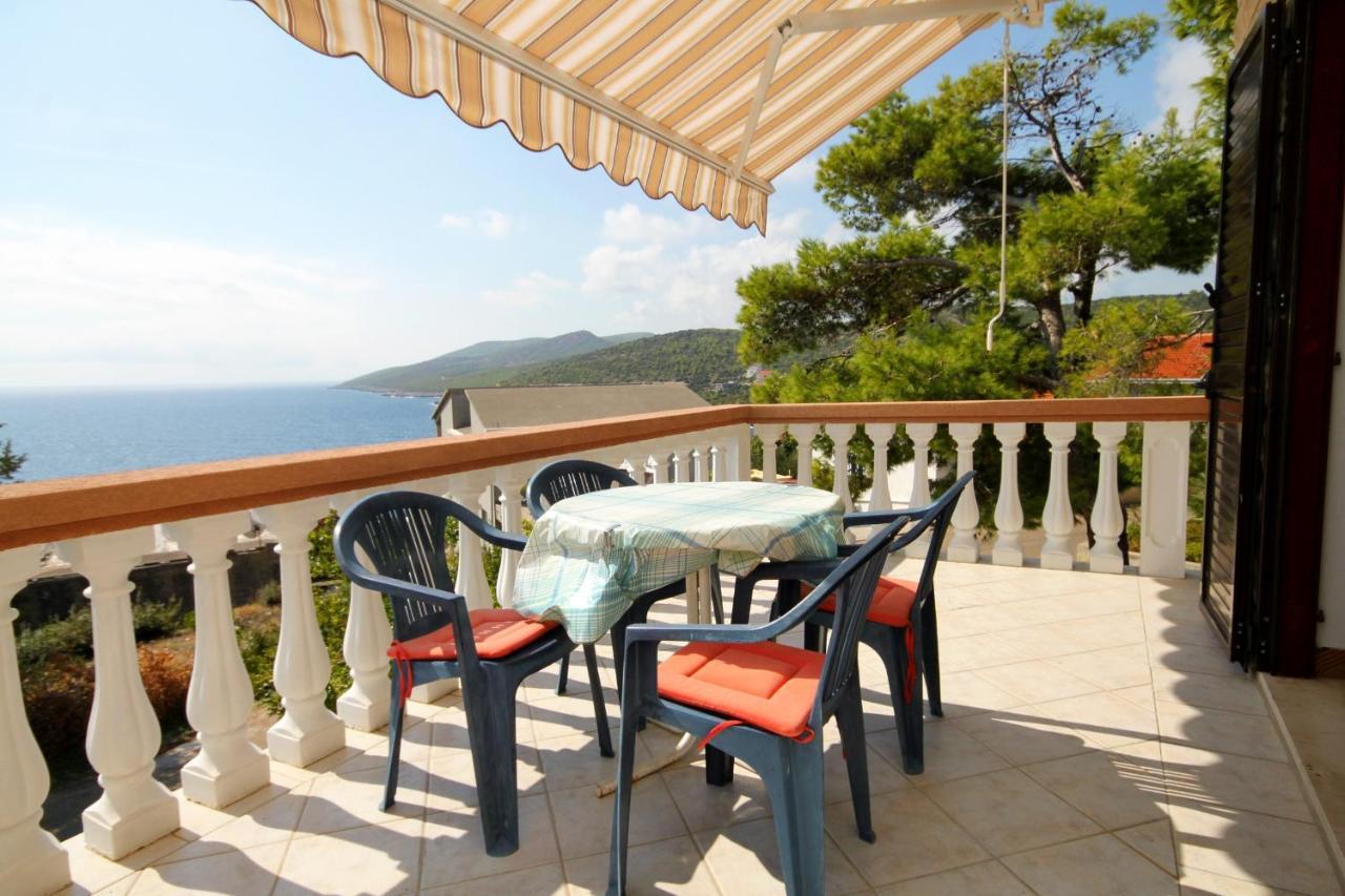 Apartments With A Parking Space Zavalatica, Korcula - 4453 Exterior photo